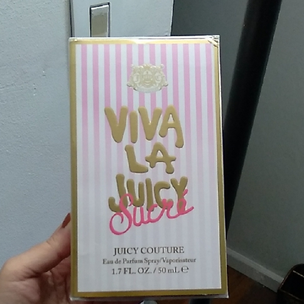 Fragrance Box - Juicy Couture Viva La Juicy Sucré